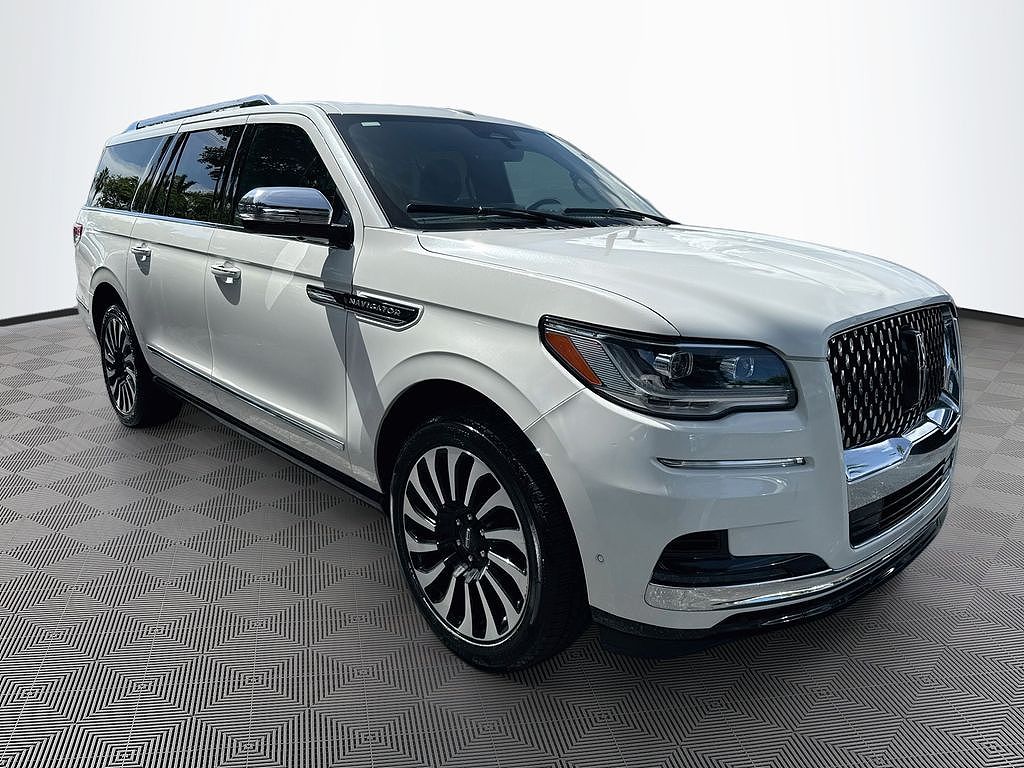 2023 Lincoln Navigator L Black Label