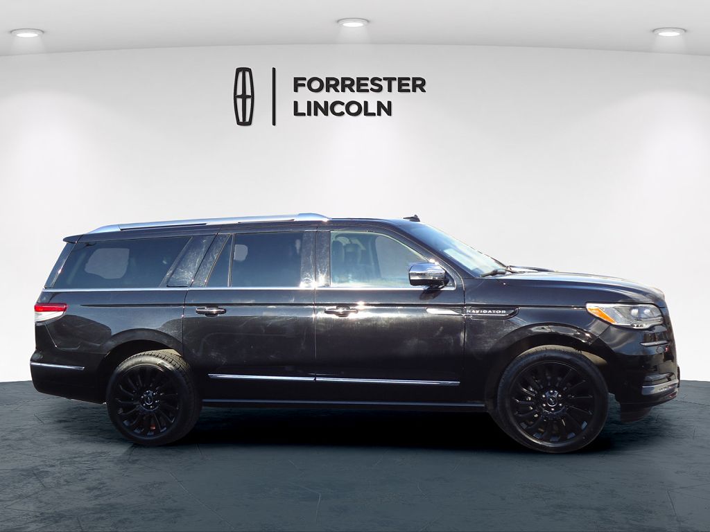 2022 Lincoln Navigator L Black Label