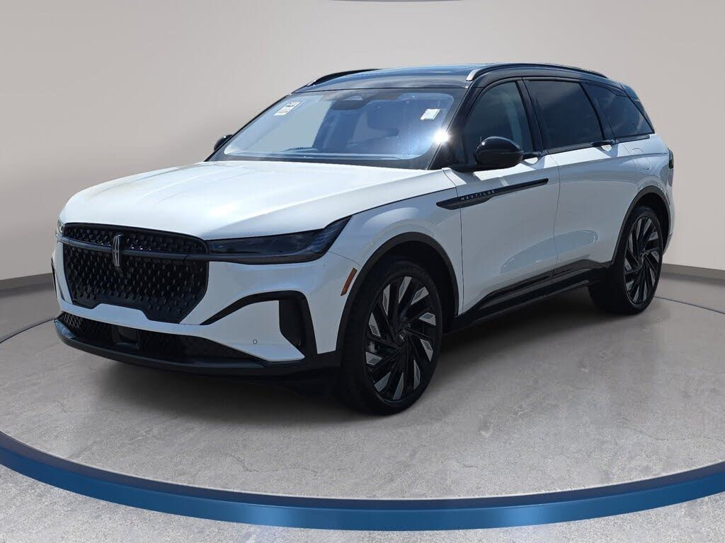 2026 Lincoln Nautilus Hybrid Reserve