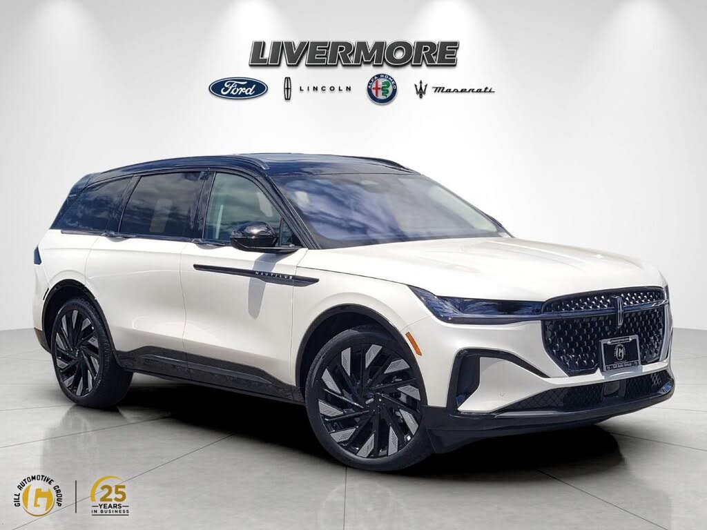 2026 Lincoln Nautilus Hybrid Reserve