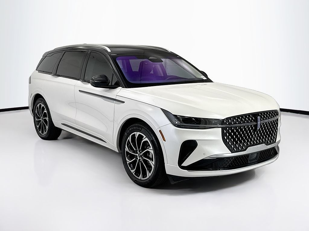 2025 Lincoln Nautilus Reserve