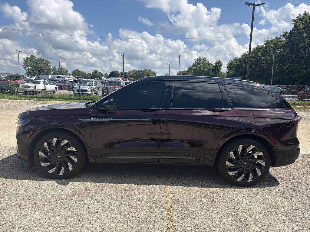 2024 Lincoln Nautilus Reserve