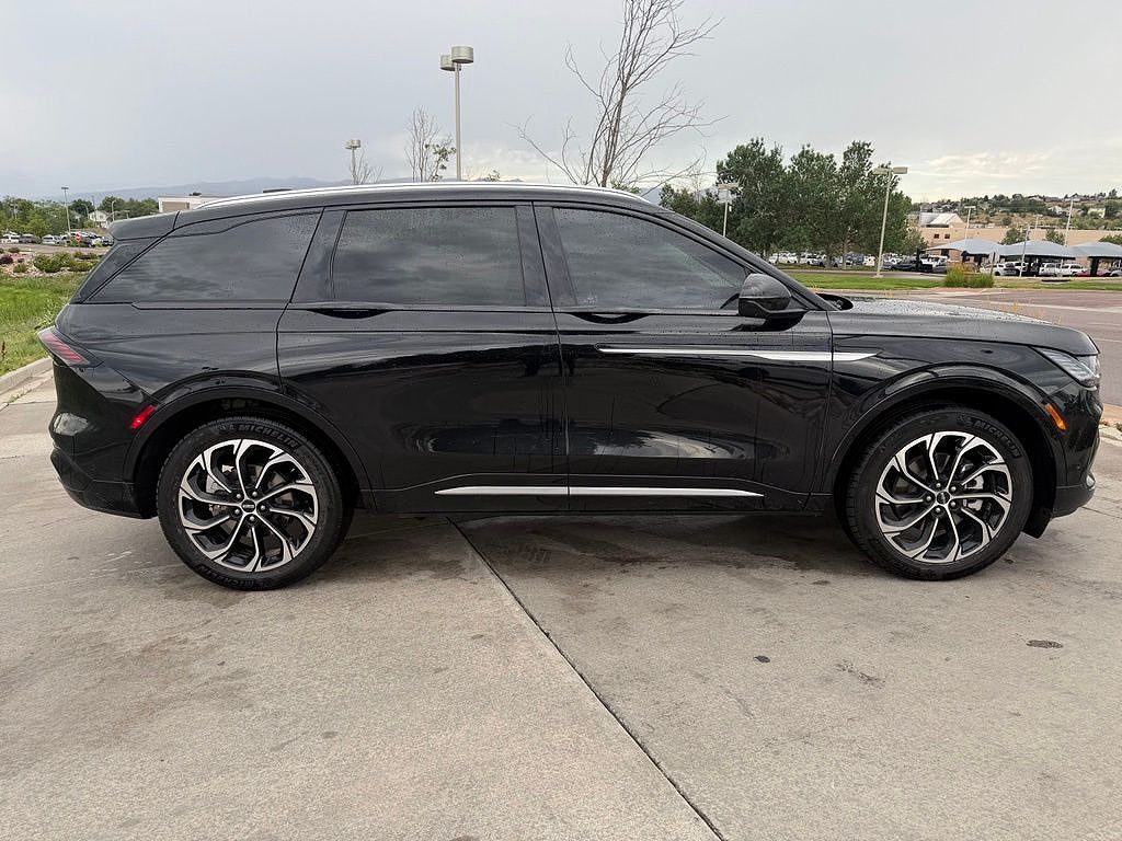 2024 Lincoln Nautilus Reserve