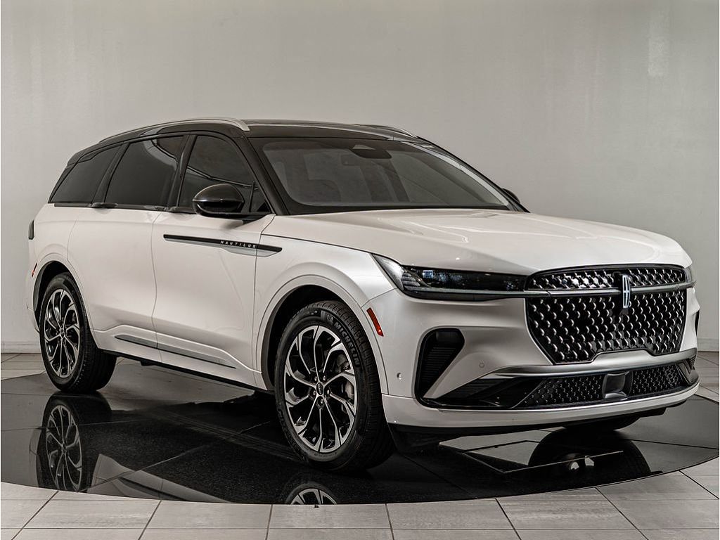 2024 Lincoln Nautilus Reserve