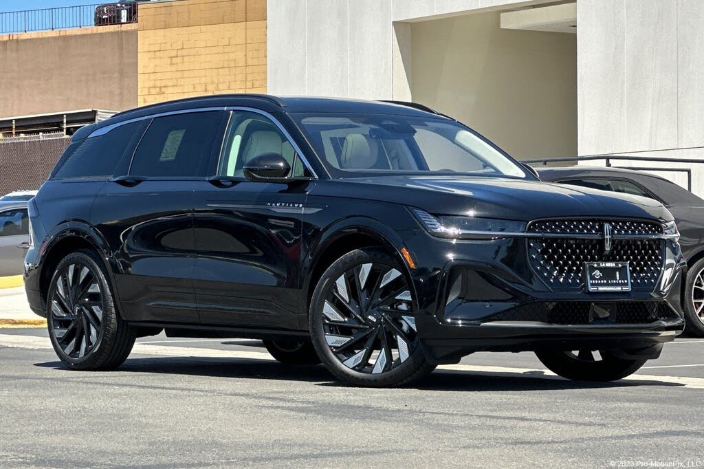 2026 Lincoln Nautilus Hybrid Black Label