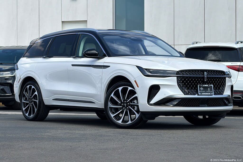 2026 Lincoln Nautilus Hybrid Black Label