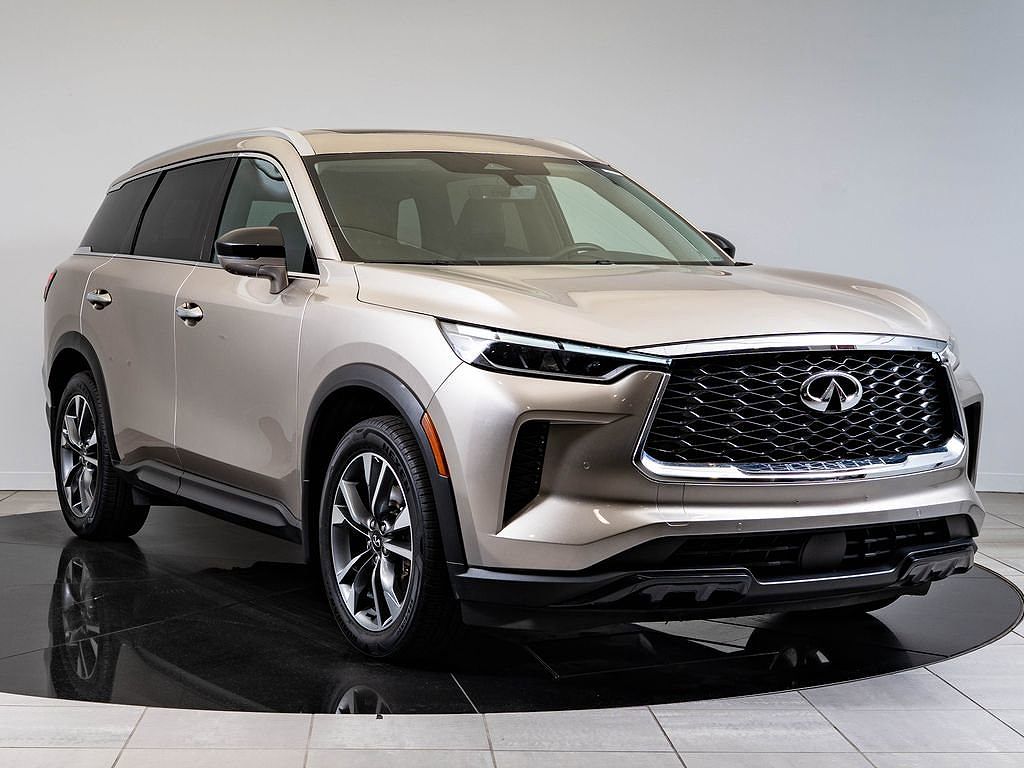 2025 Infiniti QX60 LUXE