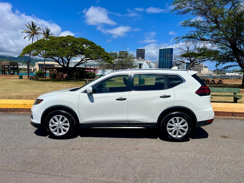 2018 Nissan Rogue SV