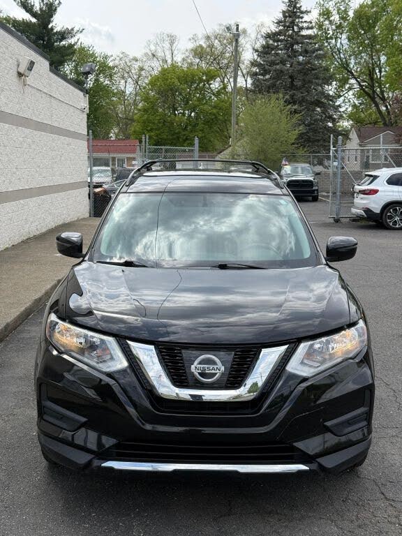 2017 Nissan Rogue SV