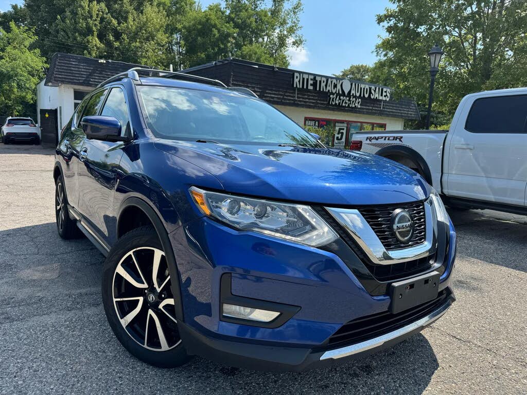 2020 Nissan Rogue SV