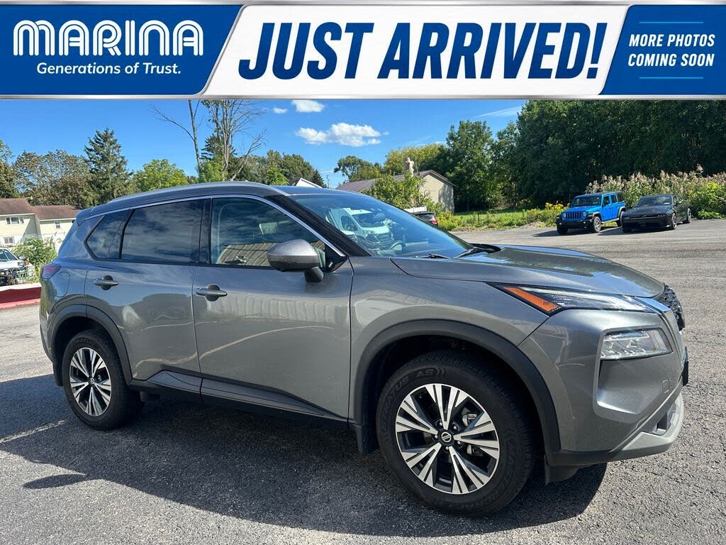 2021 Nissan Rogue SV