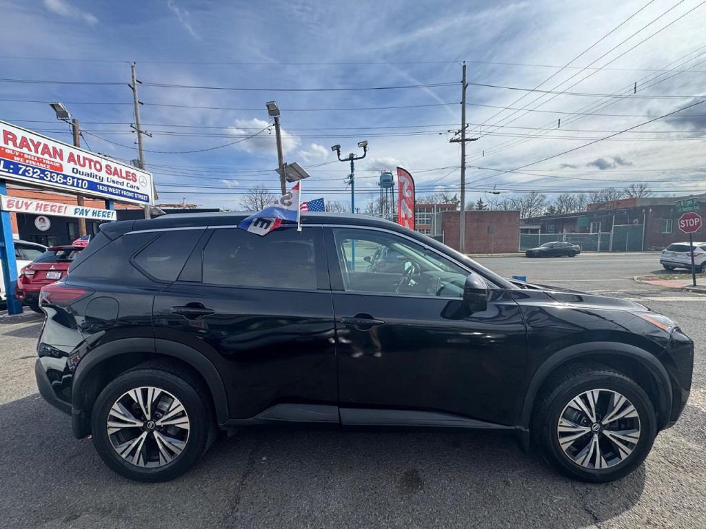 2021 Nissan Rogue SV