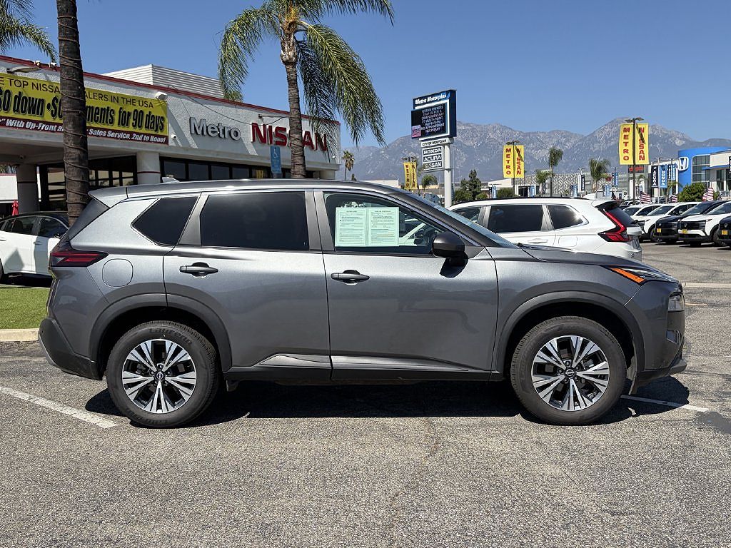 2023 Nissan Rogue SV