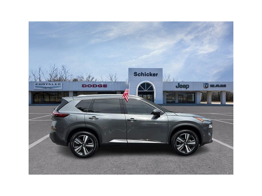 2023 Nissan Rogue SL