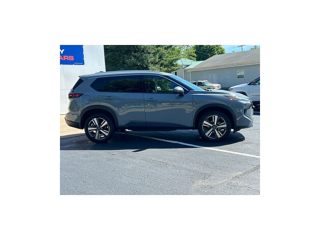 2024 Nissan Rogue SL