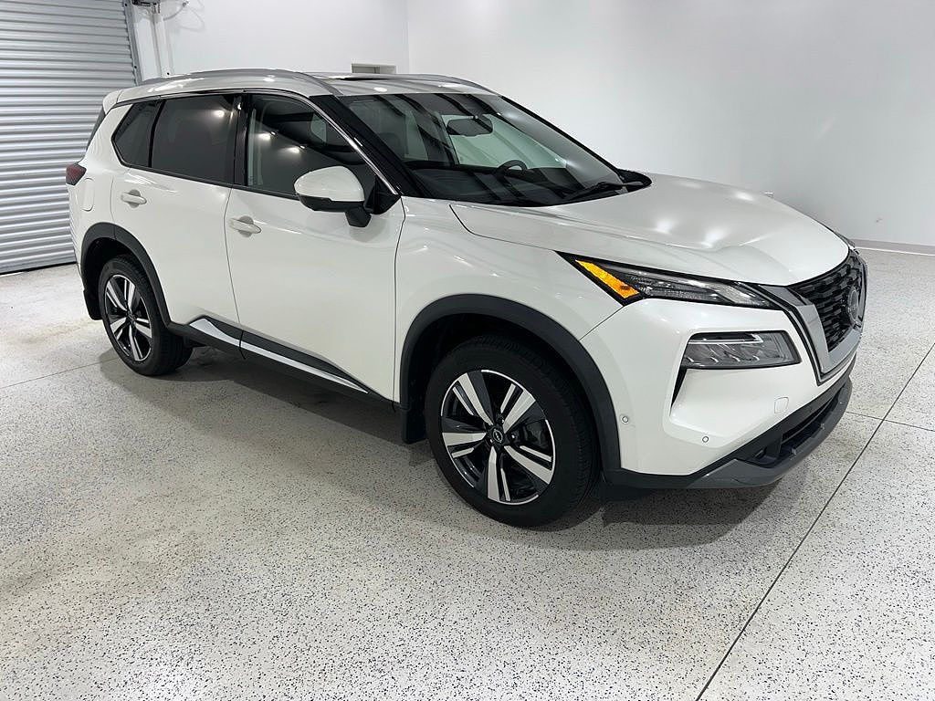 2022 Nissan Rogue SL