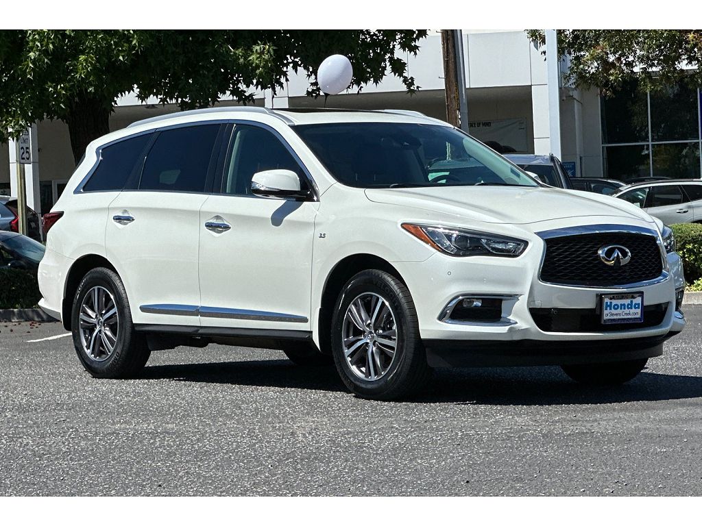 2019 INFINITI QX60 LUXE