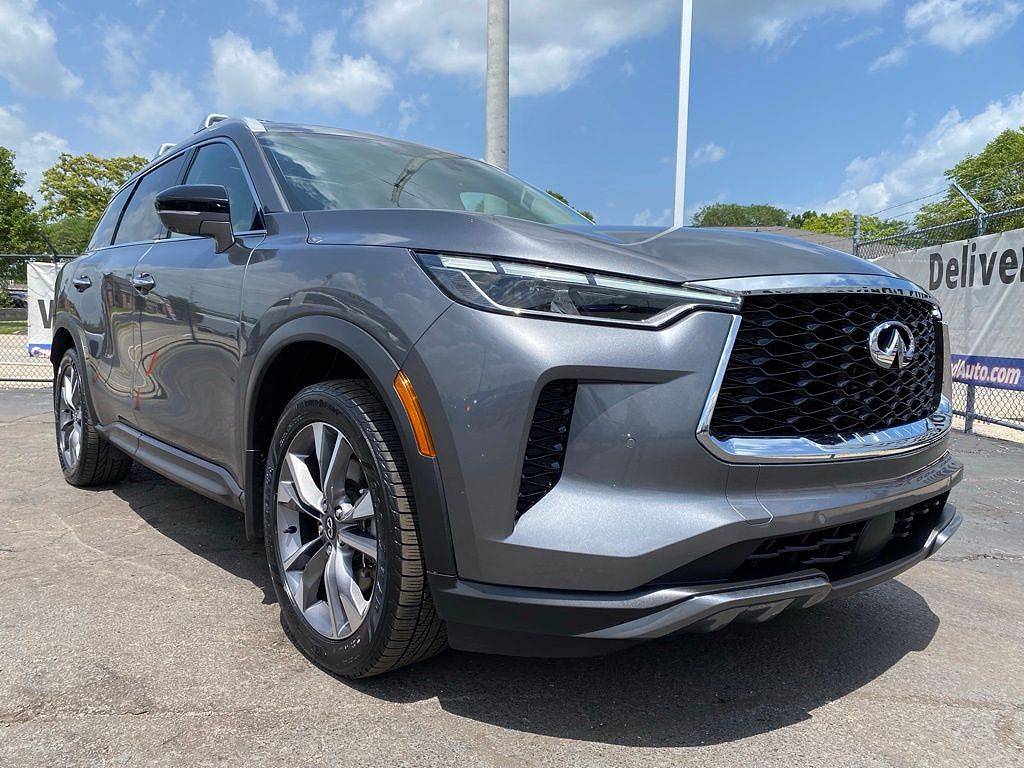 2022 INFINITI QX60 LUXE