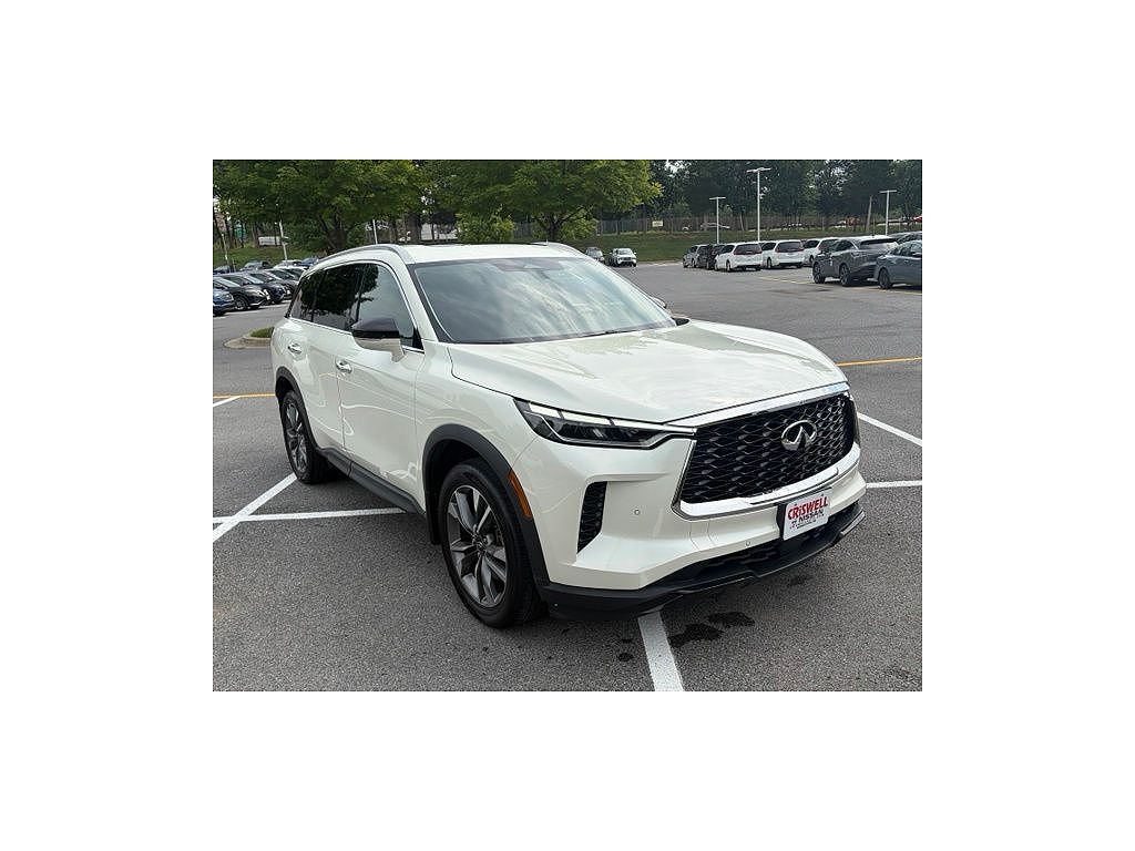 2023 Infiniti QX60 LUXE