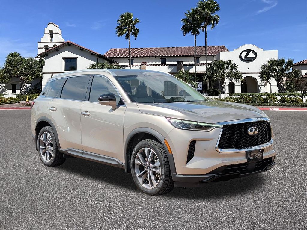 2023 INFINITI QX60 LUXE