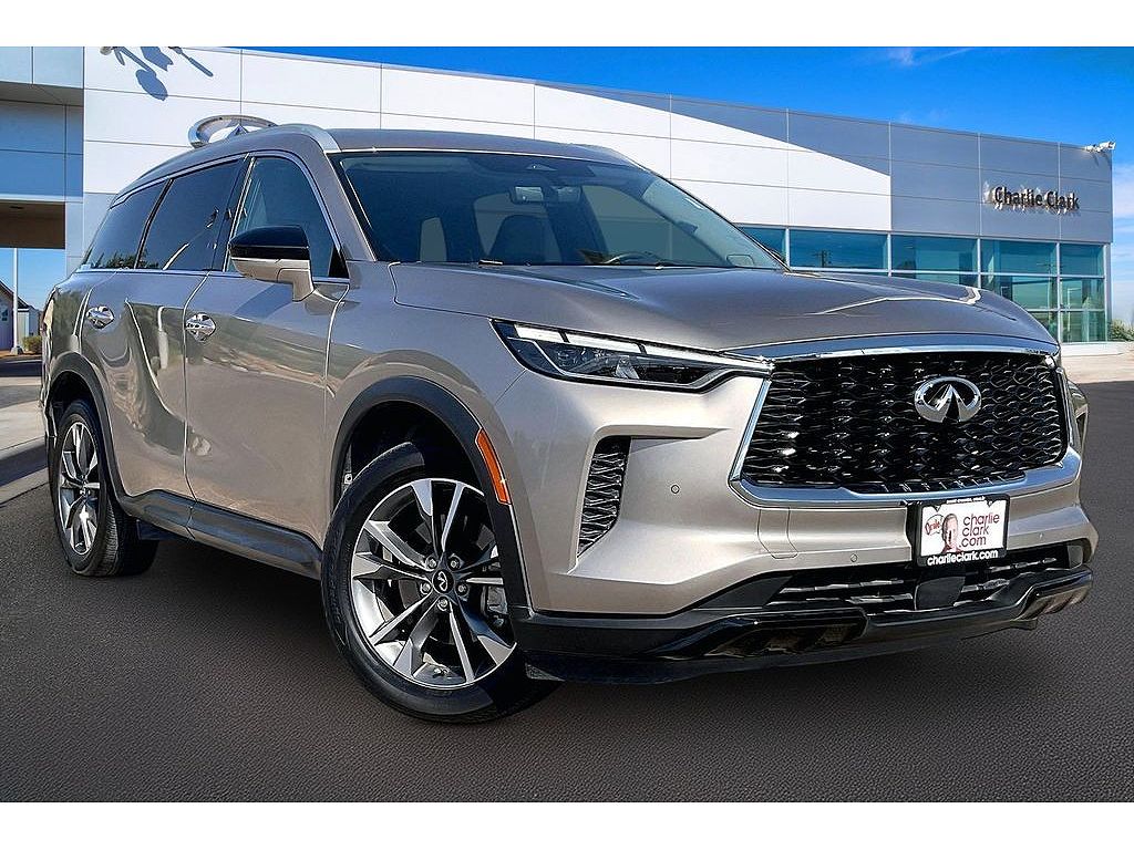 2023 Infiniti QX60 LUXE