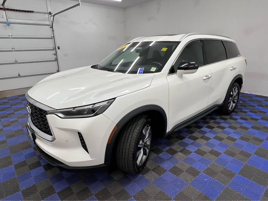 2024 INFINITI QX60 Luxe
