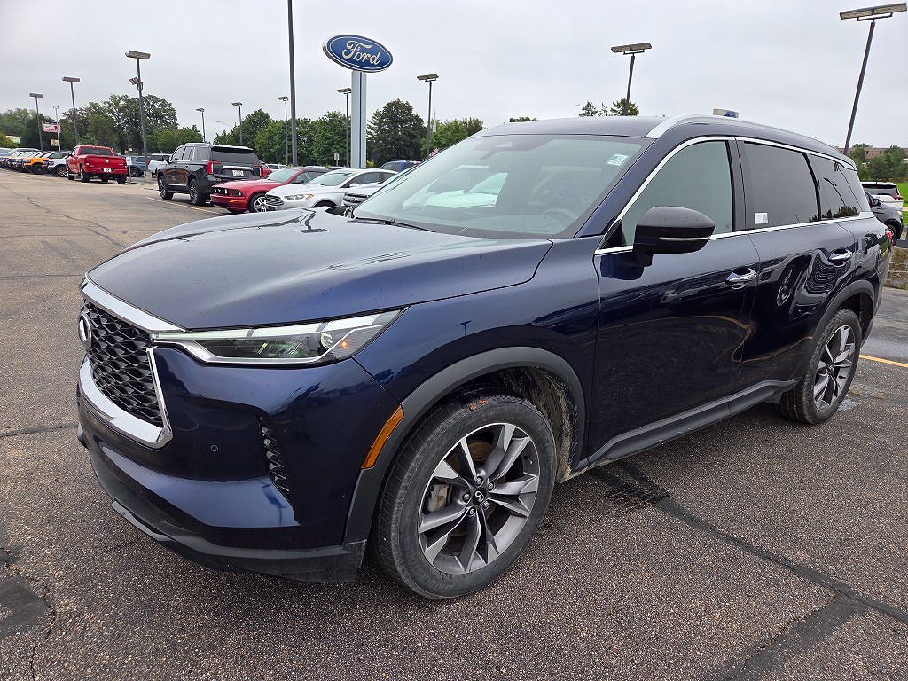 2024 INFINITI QX60 LUXE