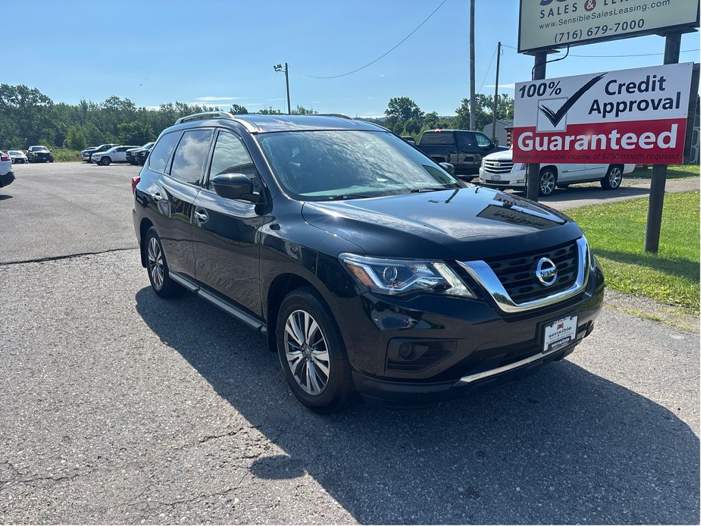 2020 Nissan Pathfinder S