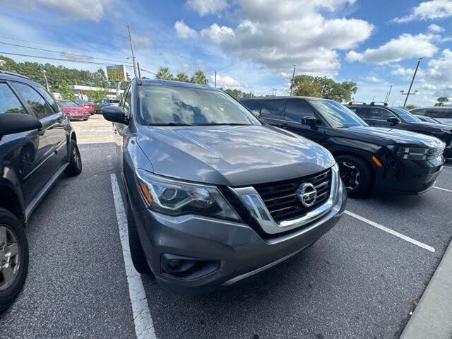 2020 Nissan Pathfinder SV