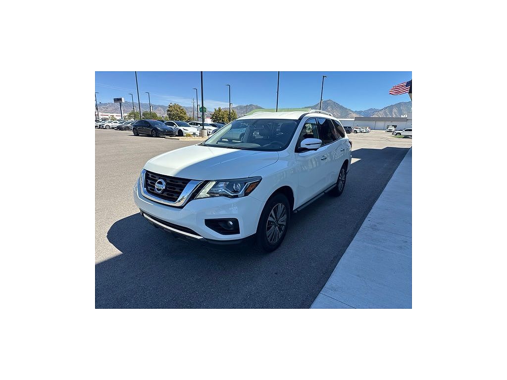 2020 Nissan Pathfinder SL