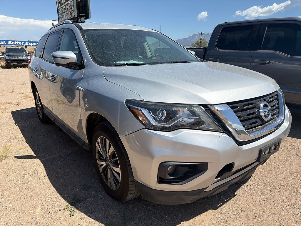 2020 Nissan Pathfinder SL