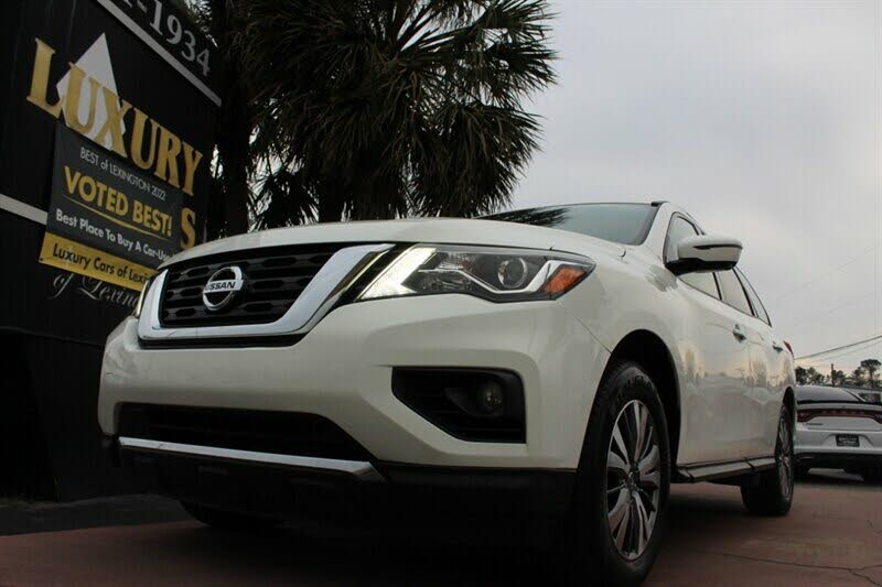 2020 Nissan Pathfinder SL