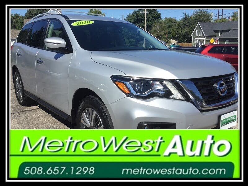 2020 Nissan Pathfinder SL