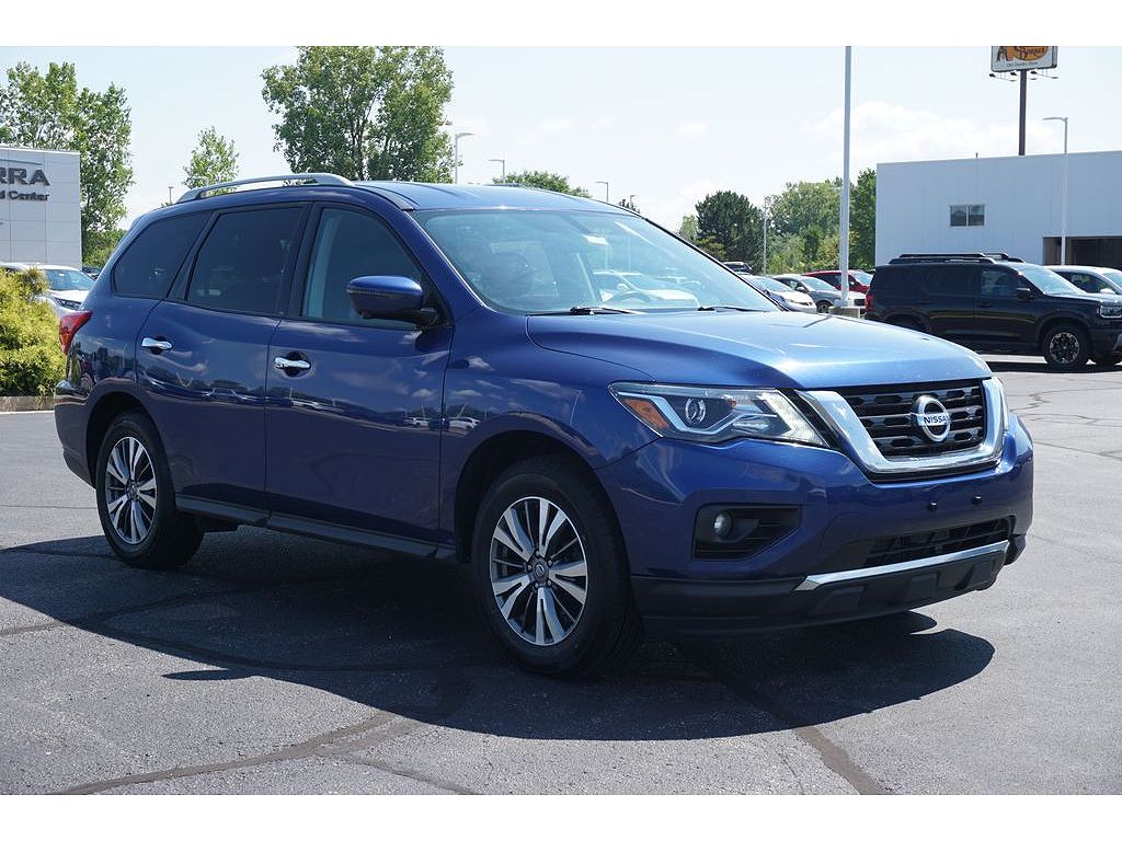 2020 Nissan Pathfinder SL