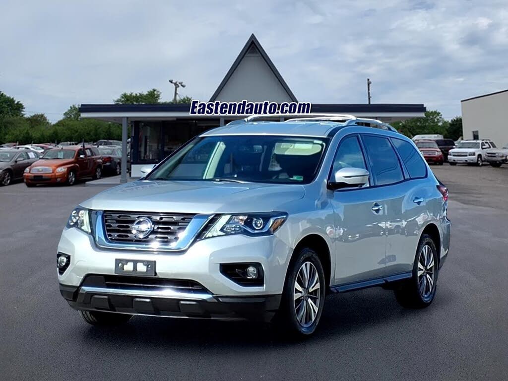 2020 Nissan Pathfinder SL