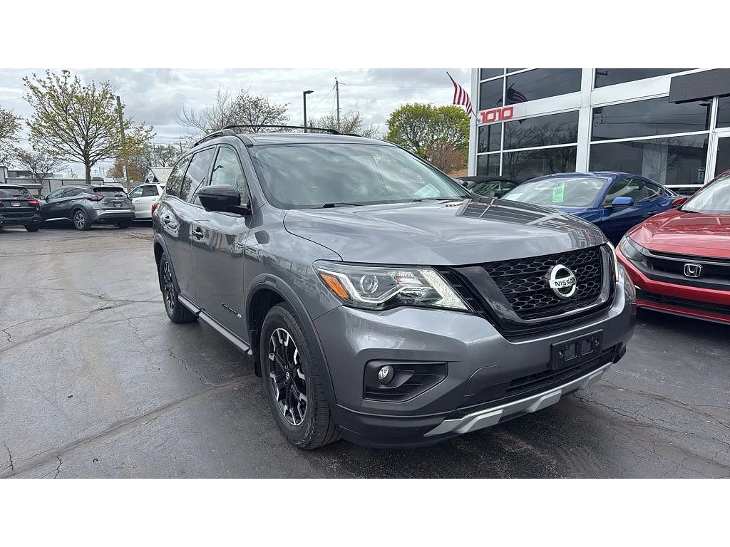 2020 Nissan Pathfinder SL