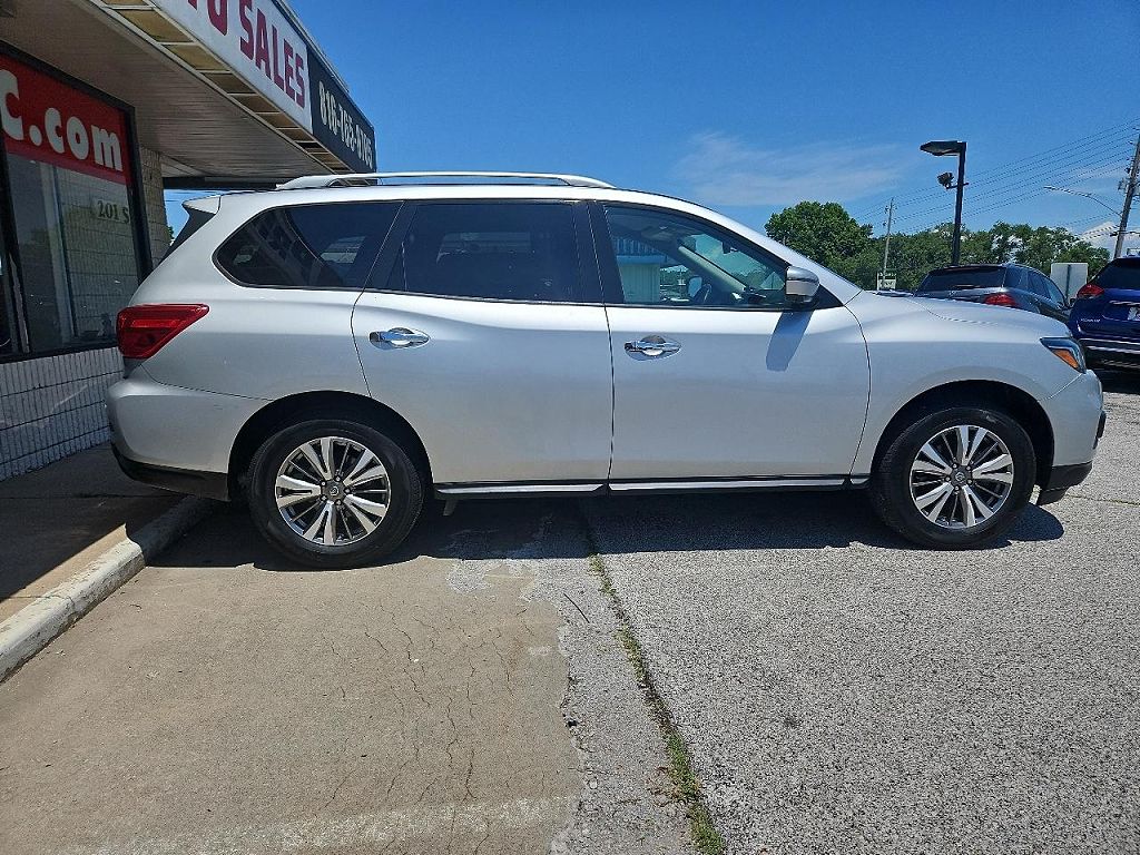 2020 Nissan Pathfinder SL 4WD
