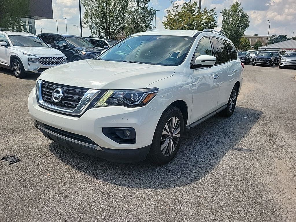 2020 Nissan Pathfinder SL
