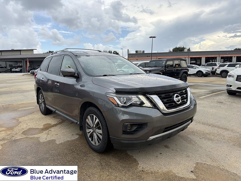 2020 Nissan Pathfinder SL