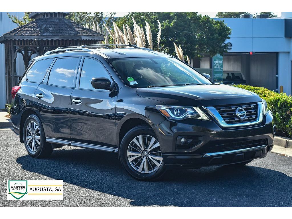 2020 Nissan Pathfinder SL