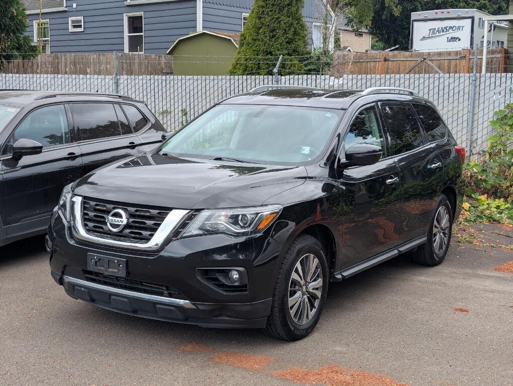 2019 Nissan Pathfinder S