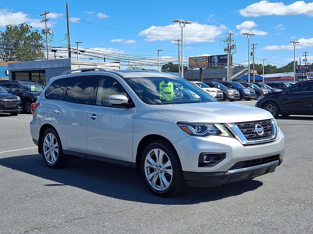 2018 Nissan Pathfinder SL