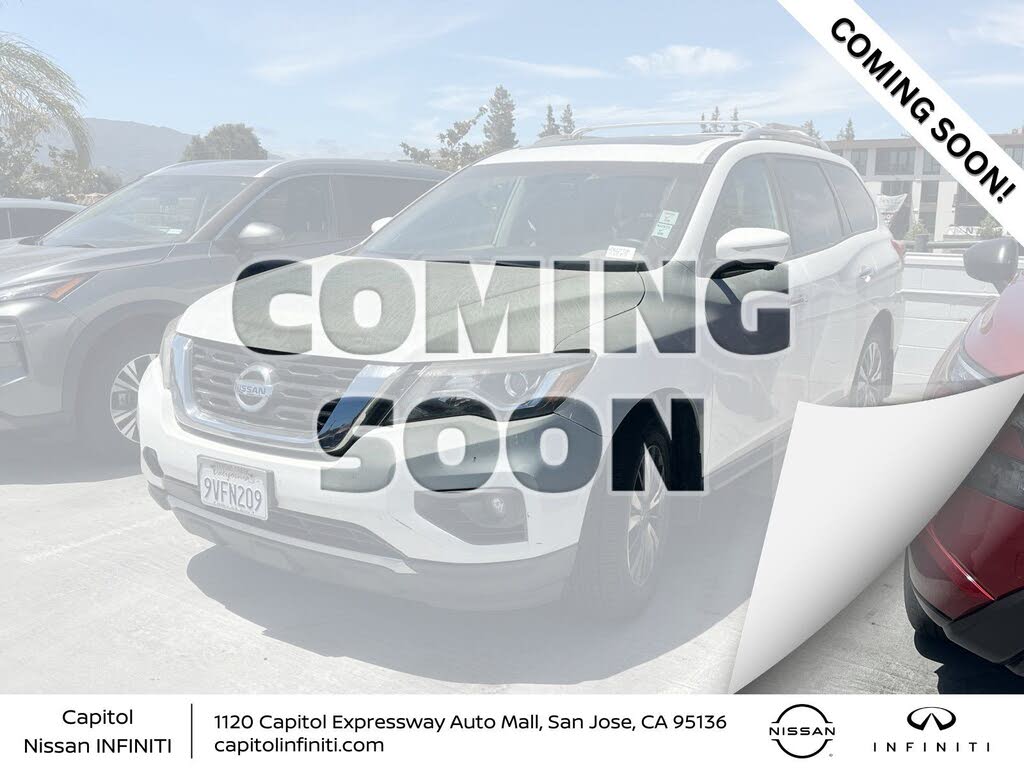 2017 Nissan Pathfinder SL listing photo