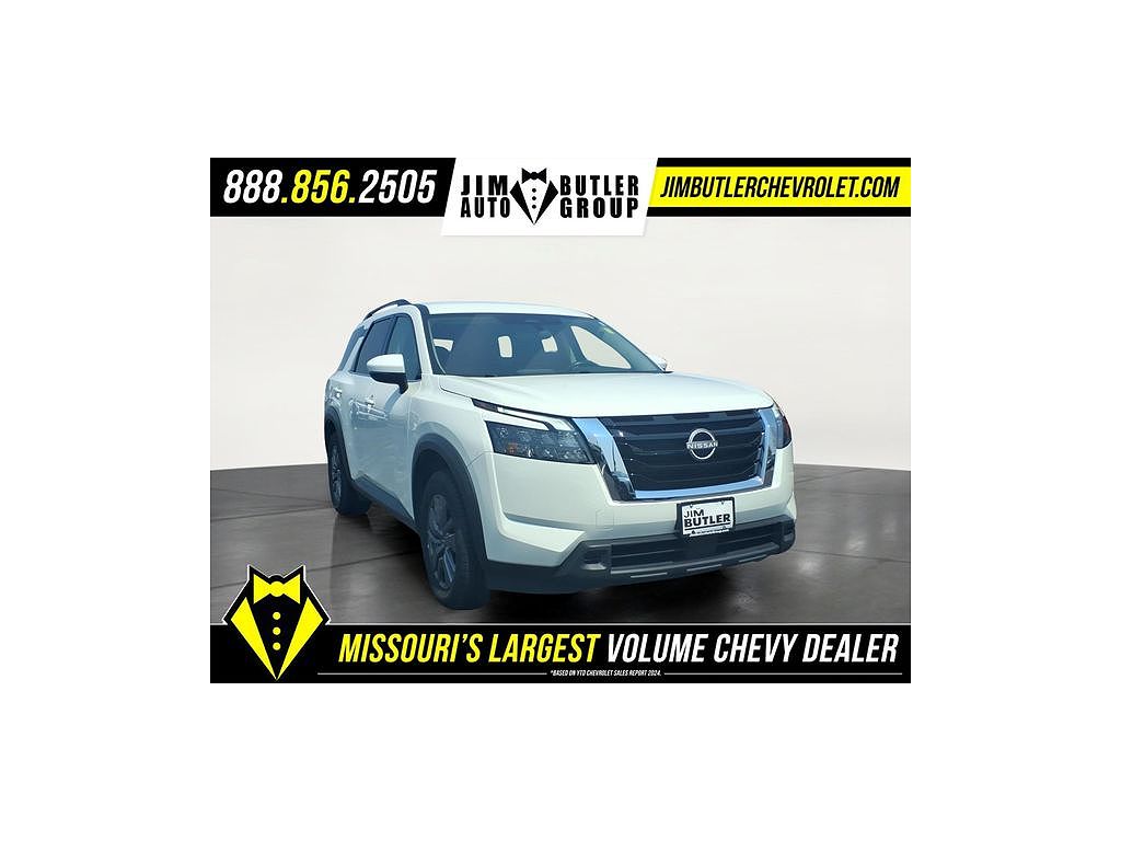 2024 Nissan Pathfinder SV