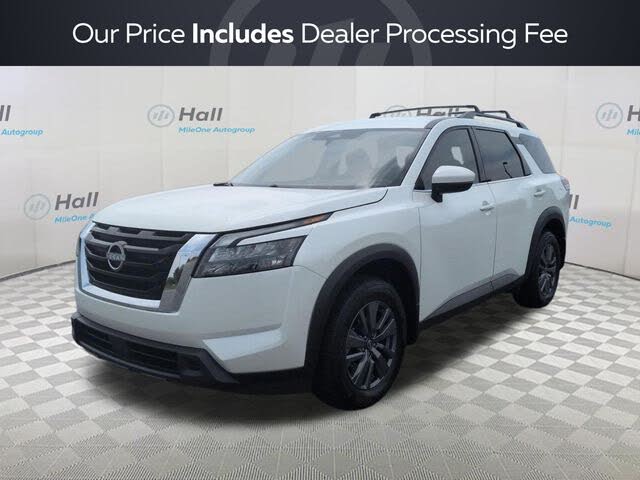 2024 Nissan Pathfinder SV