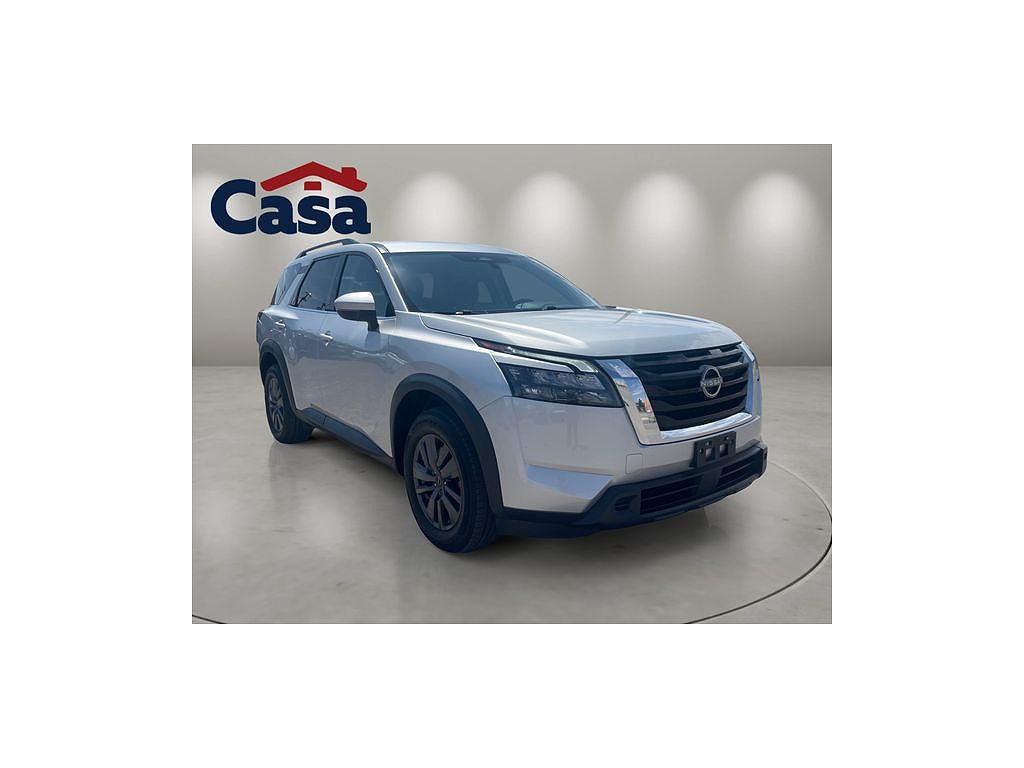 2023 Nissan Pathfinder SV