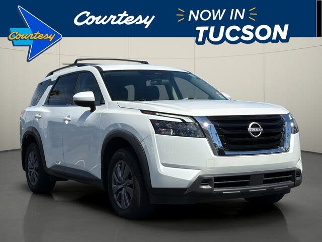 2025 Nissan Pathfinder SV