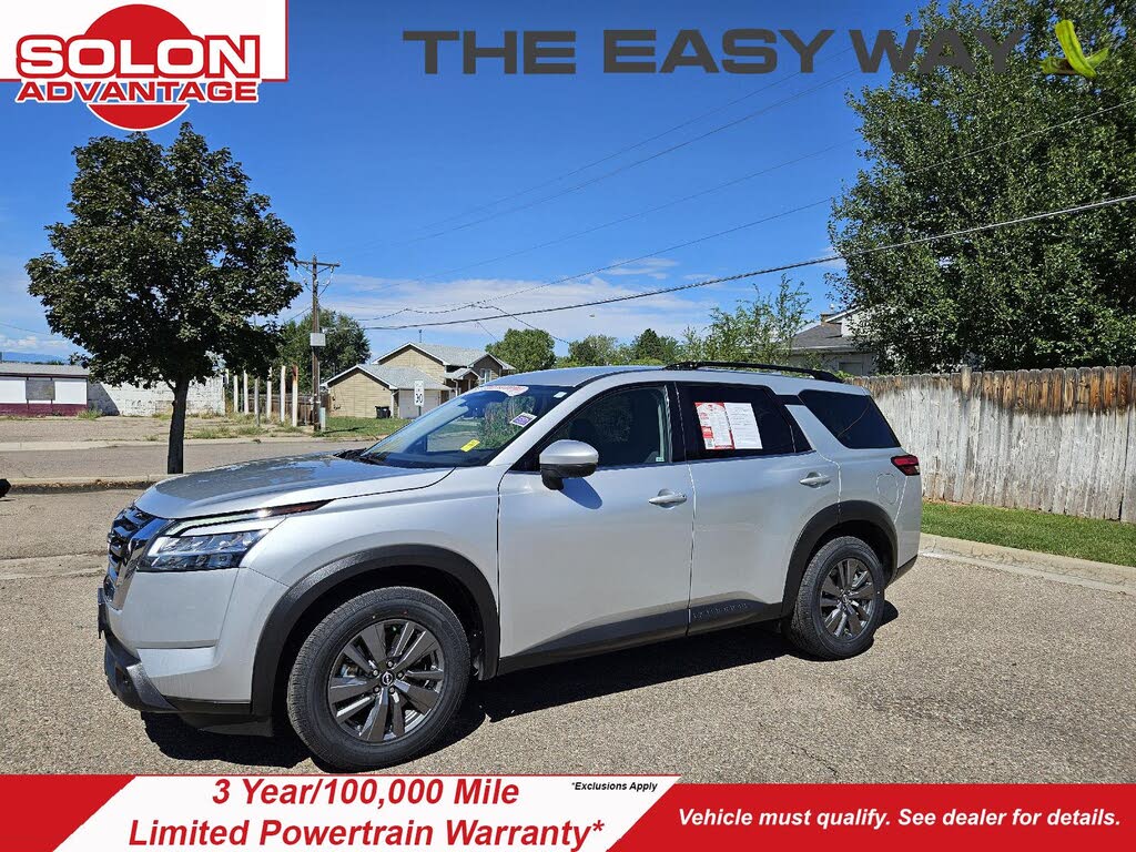 2022 Nissan Pathfinder SV