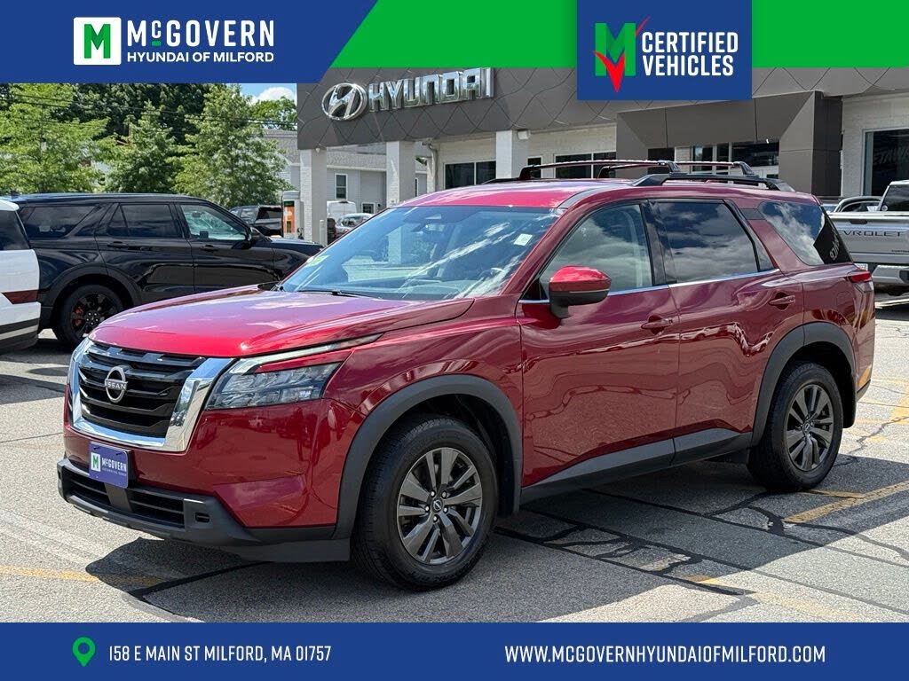 2023 Nissan Pathfinder SV