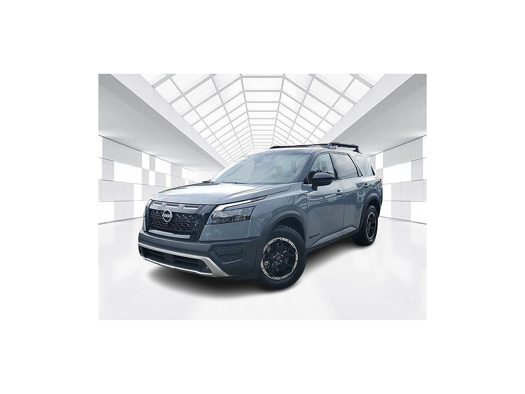 2023 Nissan Pathfinder SV